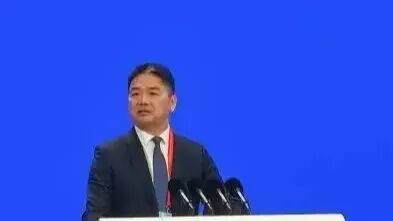 Is Liu Qiangdong's Prediction Coming True? Delivery Workers Face Job Loss as Robots Take Over!