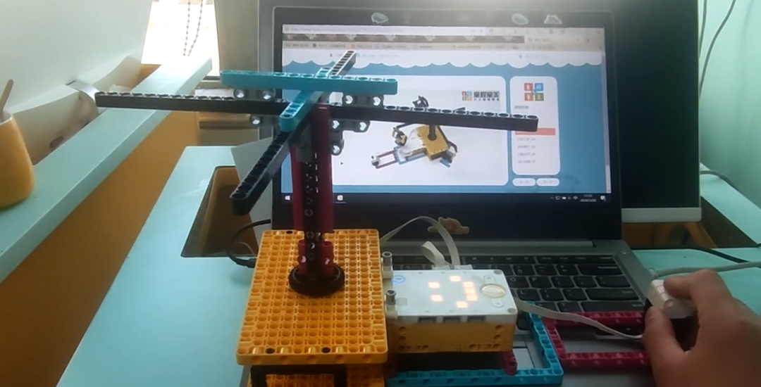 How to Determine Whether Your Child Should Learn Python or C++?