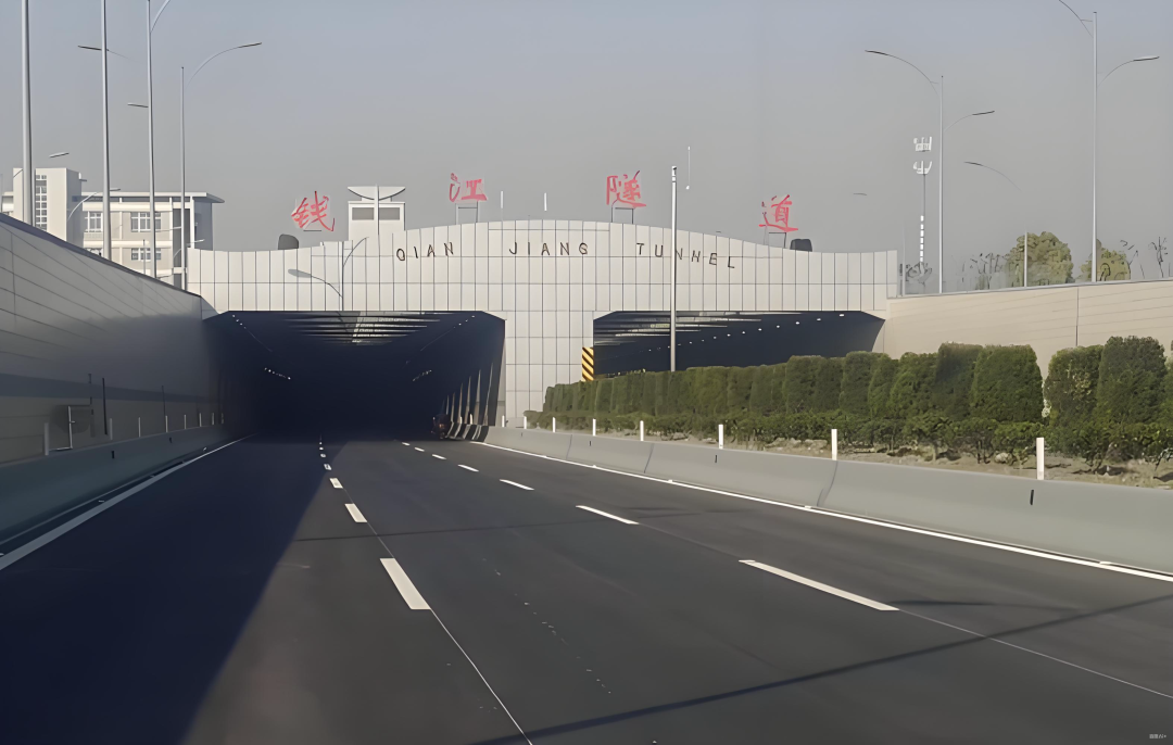 Upgrading National Engineering with Domestic PLCs: Enhancing the Qianjiang Tunnel BAS System