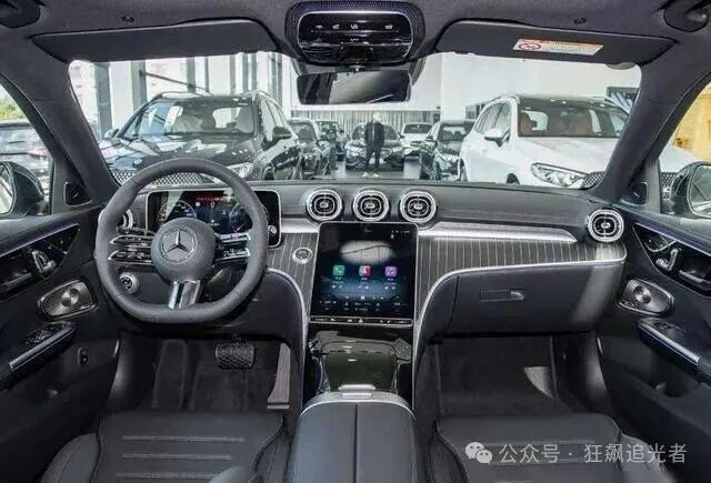 Mercedes-Benz C-Class Returns to 2.0T: Users Complain but Still Buy, Brand Truly Understands Consumer Psychology