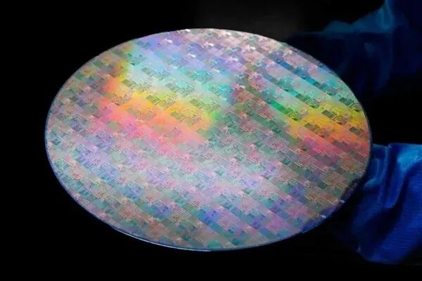 National Localization! China's First 12-Inch Silicon Photonic Chip Wafer Platform Officially Launched