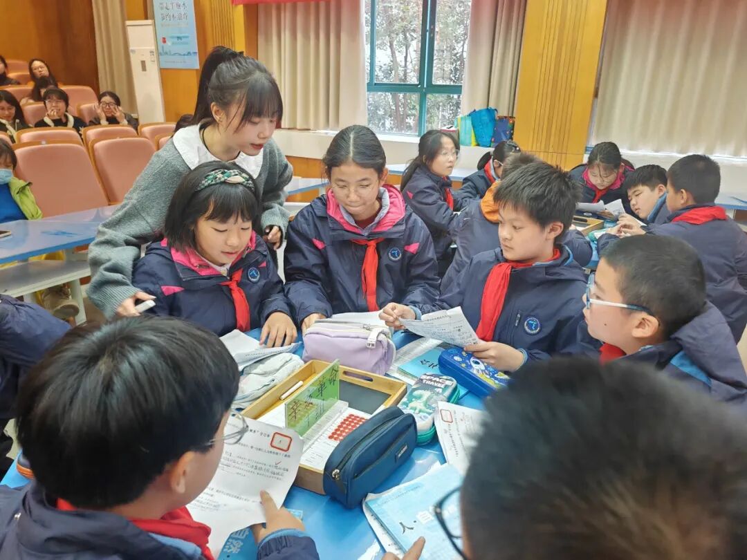 Smart Embedded Classroom: AI-Enabled Teaching Demonstration Class (Part 3)