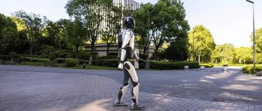 56 Hours Across Suzhou and Shanghai! Chinese Humanoid Robot Walks 106 Kilometers, Sets Guinness World Record, What Future Lies Behind This Hard Technology Celebration?