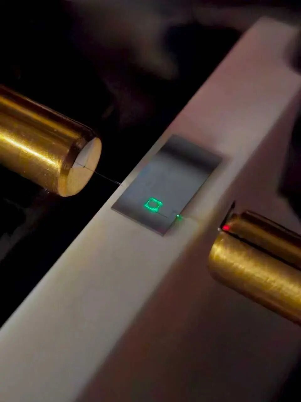 They Break Through Chip Manufacturing Bottlenecks, Creating a Photonic 'Magic Palette' with 100% Yield in Nonlinear Optical Processes